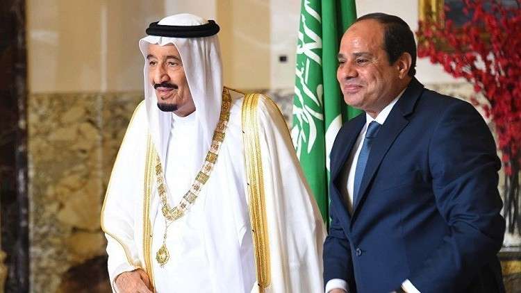 الملك سلمان يهاتف السيسي