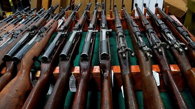 صحيفة: عصابات تُغرق الجزائر ببنادق صيد مشبوهة