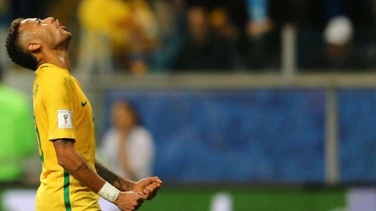 بالفيديو والصور.. نيمار يتدرب مع البرازيل في "حديقة الأمراء"