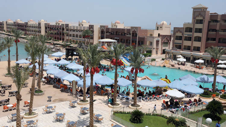 رجل أعمال مصري يكشف عن مصير شراكته مع الوليد بن طلال
