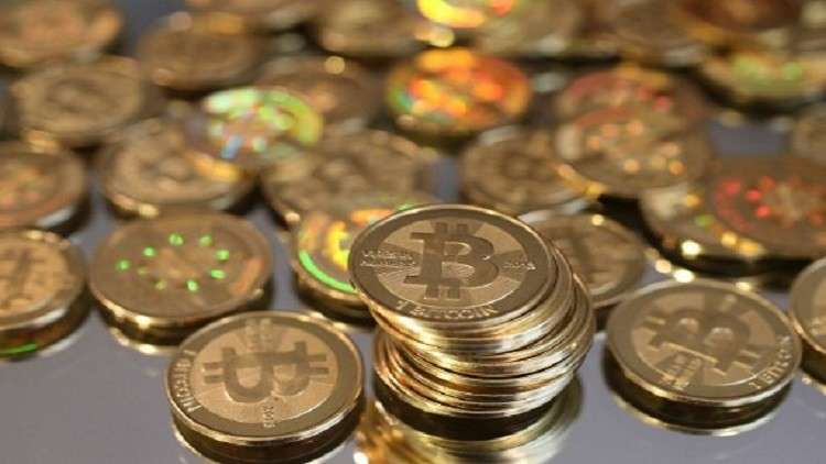 "بيتكوين" تتجاوز الـ500 ألف روبل