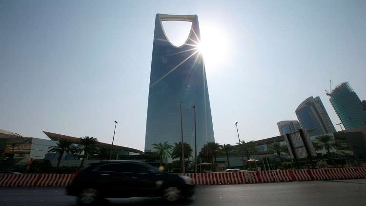 السعودية تستعد لوقف التعامل بالريال الورقي
