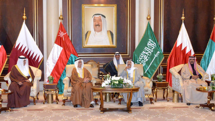 قمة خليجية بتمثيل ضعيف وآمال ضئيلة!