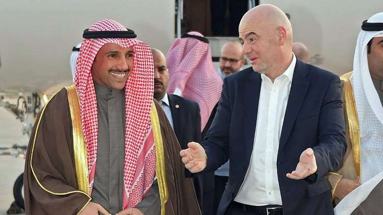 إنفانتينو يعلن رسميا رفع الإيقاف عن الكويت