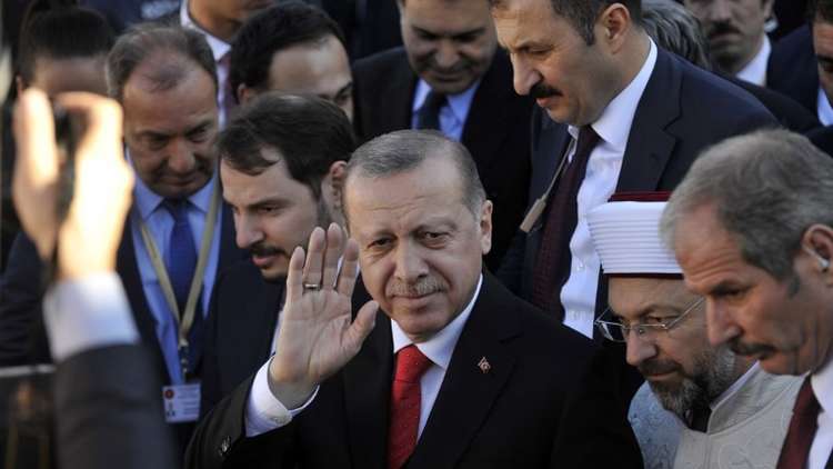 أردوغان ينتقد "تمييز" اليونان ضد الأقلية المسلمة فيها