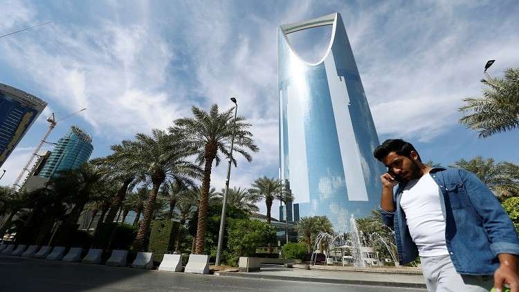 64% من السعوديين تقدموا لأول برنامج دعم للفقراء
