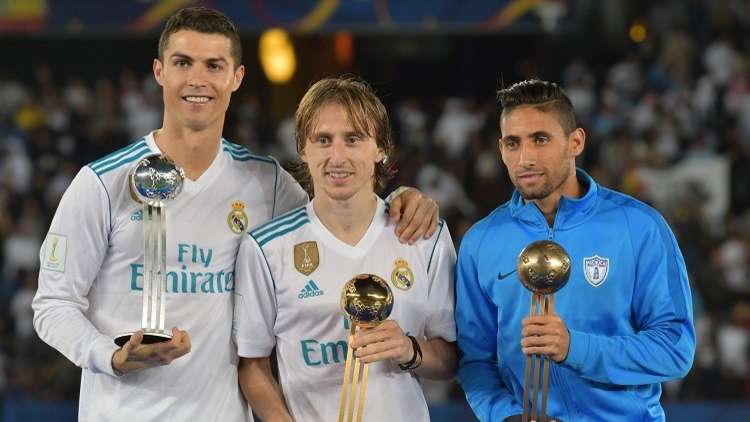 مفاجأة.. مودريتش يقتنص الكرة الذهبية من رونالدو