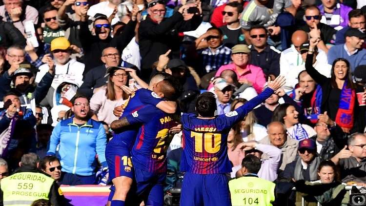 برشلونة يحلق في الصدارة بعد فوز ساحق على الريال (فيديو)