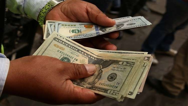 مصر ملزمة بسداد مبلغ ضخم  من ديونها خلال 2018