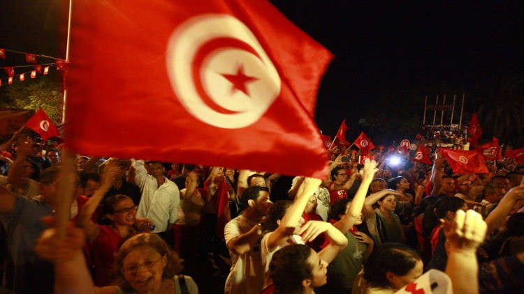 الشرطة التونسية تستخدم الغاز لتفريق احتجاجات ضد الغلاء