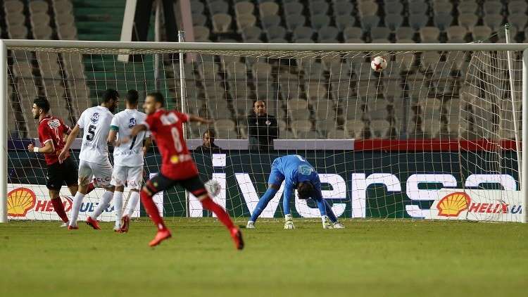 شاهد .. الأهلي يكتسح الزمالك في الكلاسيكو المصري