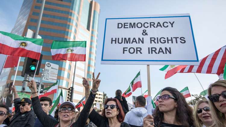 رهان على خطورة اضطرابات إيران واستمرارها 