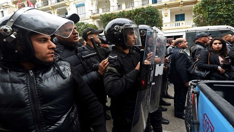 تونس.. اعتقال 237 محتجّا على إجراءات التقشف