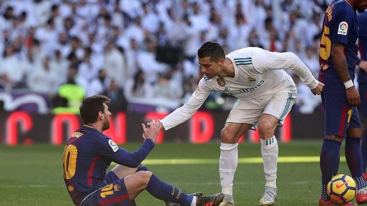 ميسي يستعرض صورا ملفتة على حذائه الجديد! (صور)