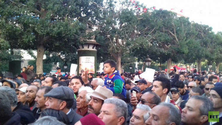 تونس.. ائتلاف سياسي يصر على الاحتجاج حتى إسقاط قانون المالية