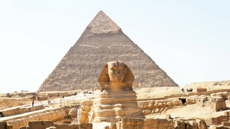 براءة نابليون من تحطيم أنف أبو الهول في مصر (صورة)
