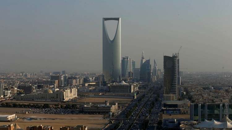 السعودية تدعو البنوك لتقديم مقترحات لتمويل قرض بمليارات الدولارات