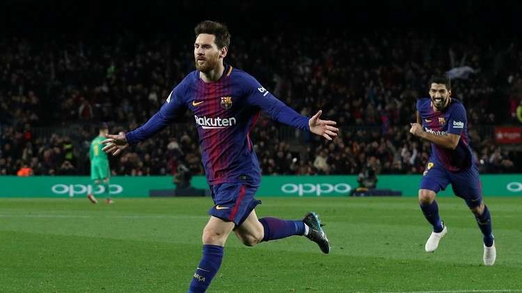 بالفيديو.. ميسي ينقذ برشلونة من كمين ألافيس!
