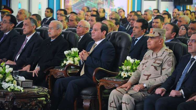 السيسي: من أراد العبث بمصر عليه أن يتخلص مني أولا 