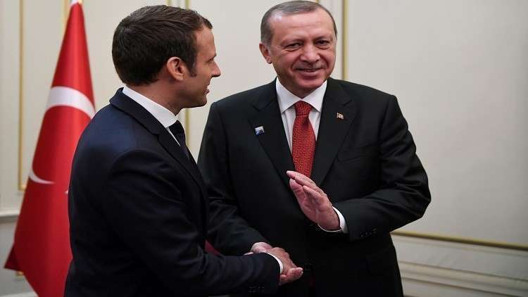 أردوغان لماكرون: لا أطماع لنا بأراضي الغير