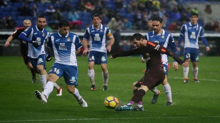 الديربي الكتالوني بين برشلونة ومضيفه إسبانيول ينتهي بالتعادل