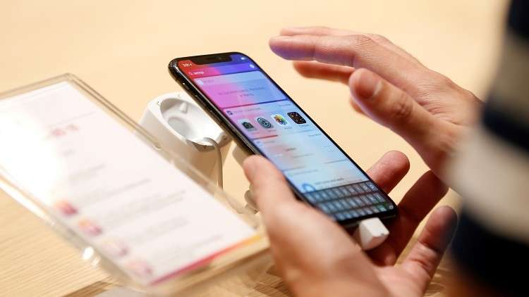 آبل تعد بعدم إبطاء هواتف 