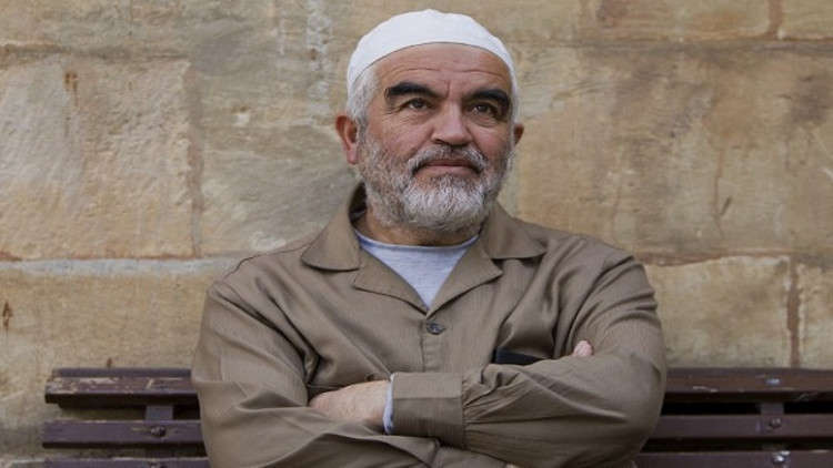 محكمة إسرائيلية تمدد العزل الانفرادي للشيخ رائد صلاح