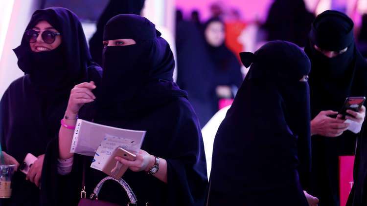 الرياض تسمح للسعوديات بمزاولة الأعمال التجارية دون موافقة ولي الأمر!