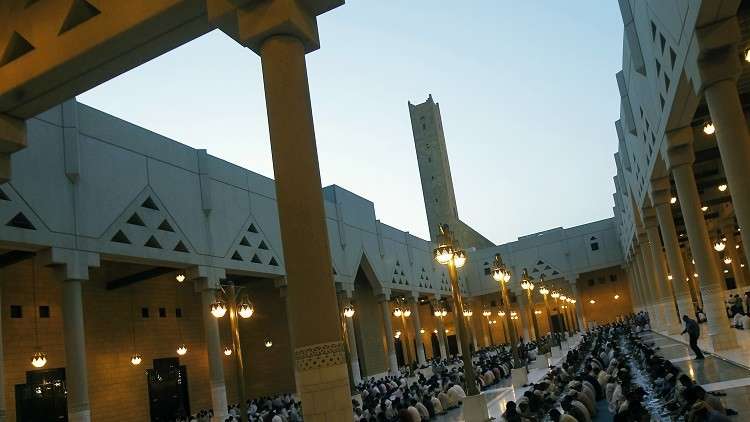 الديوان الملكي السعودي ينعى والدة الأمير فيصل