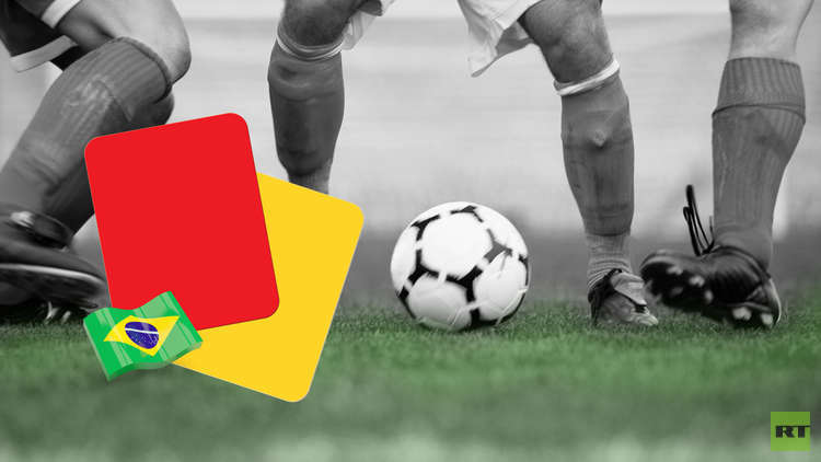 شاهد.. إيقاف مباراة بسبب زيادة حالات الطرد