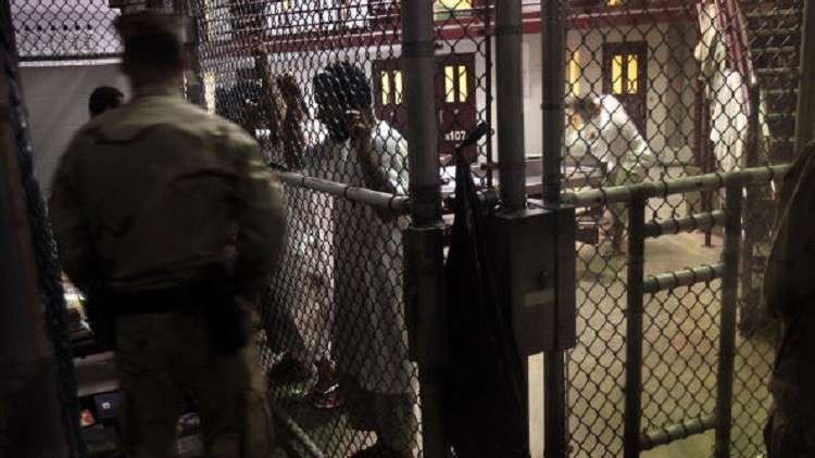 للمرة الأولى في عهد ترامب.. واشنطن تعيد سعوديا من غوانتانامو للرياض