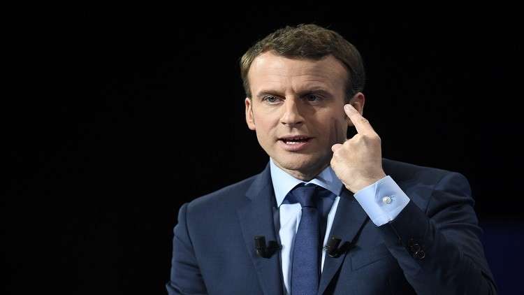ماكرون مدافعا عن الخمر: أنا شخصيا أشرب النبيذ ليلا ونهارا