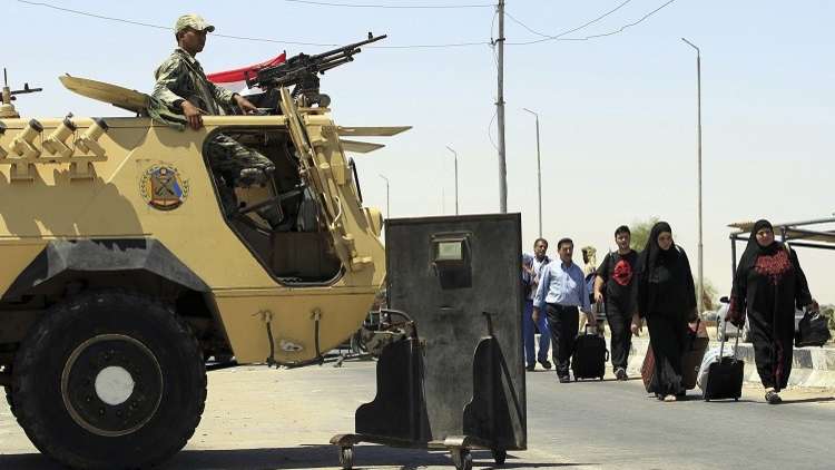 مصر.. الكشف عن عربات تشويش في سيناء غداة شكاو لإسرائيليين من انقطاعات في الاتصالات