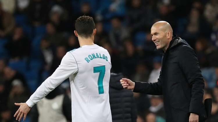 زيدان يكشف قائمة ريال مدريد لمواجهة سان جيرمان