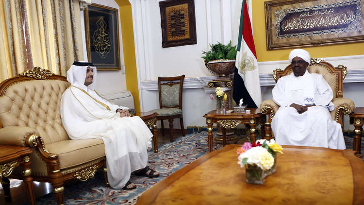 رئيس السودان يتسلم رسالة من أمير قطر