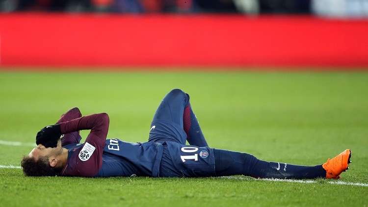 طبيب نيمار يريح الجماهير البرازيلية ويربك الباريسية 
