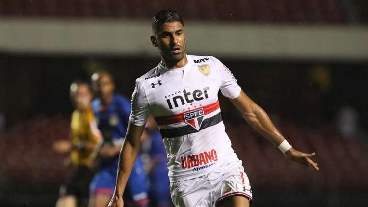 شاهد.. هدف برازيلي "كوميدي"