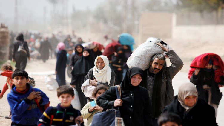 الدفاع الروسية: خروج حوالي 1100 شخص من الغوطة الشرقية عبر "مخيم الوافدين"