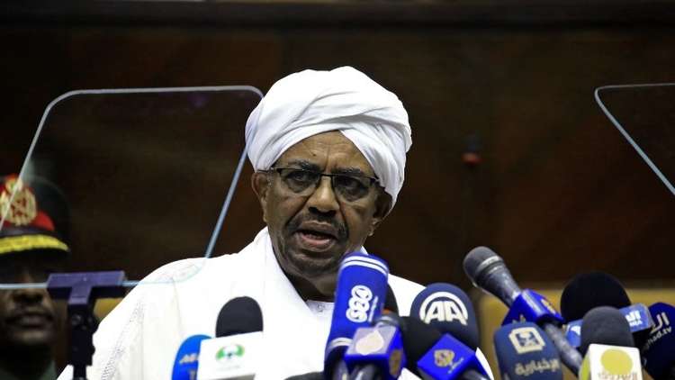 عمر البشير للحركات المسلحة: أمامكم أحد أمرين!