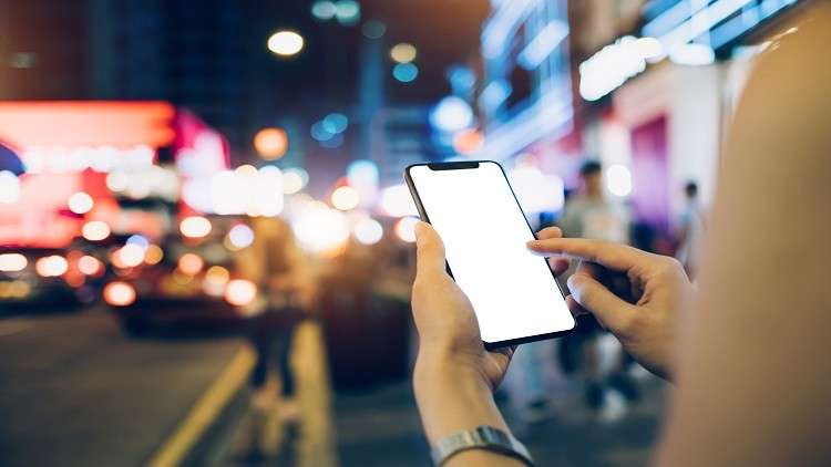 آيفون المستقبلي قد يستبدل ميزة اللمس بالتلويح باليد!
