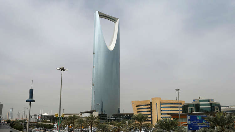 السعودية تطلق ضوابط جديدة لقروض الأفراد