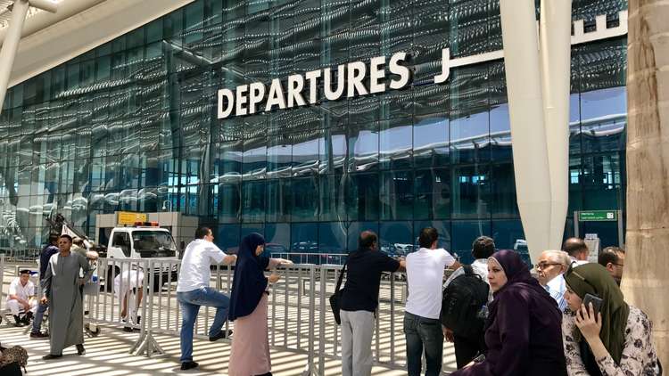 سودانية تجبر طائرة مصرية على الهبوط اضطراريا
