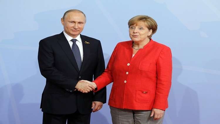 بوتين وميركل يبحثان تنفيذ مشروع "السيل الشمالي-2"