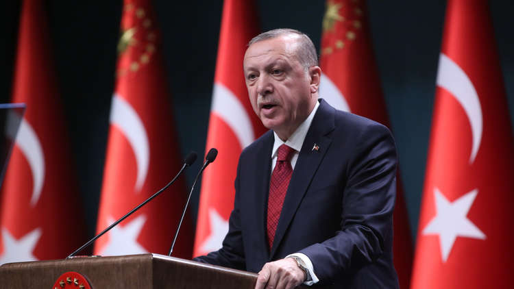 "أردوغان صار قاطرة"