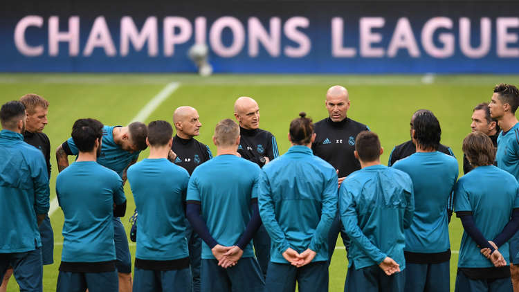 مفاجأة في تشكيلة ريال مدريد الرسمية لمواجهة بايرن ميونيخ 