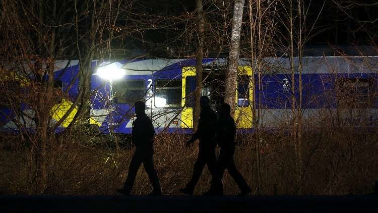قتيلان و14 جريحا بتصادم قطارين في ألمانيا