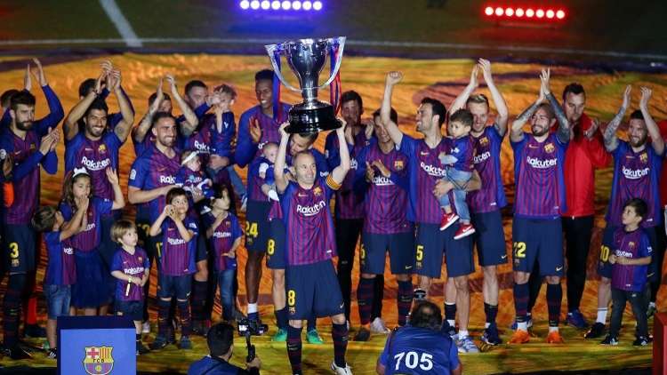 برشلونة يهزم ريال سوسييداد في ليلة التتويج رسميا.. فيديو