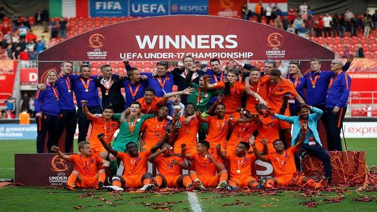 هولندا تتوّج بلقب أمم أوروبا لكرة القدم دون 17 عاما (فيديو)
