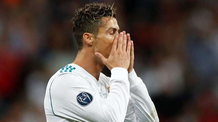 رونالدو يفصح لزملائه عن مستقبله مع الريال