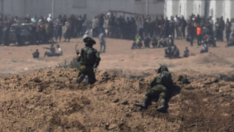 الجيش الإسرائيلي يقول إنه سيحقق في مقتل المسعفة الفلسطينية رزان النجار